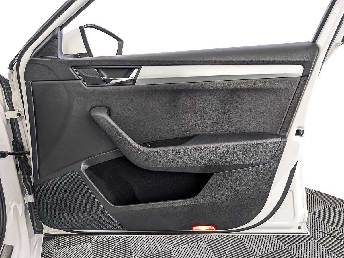 Шкода Суперб б/у, 2017, Роботизированная. Фото: #23