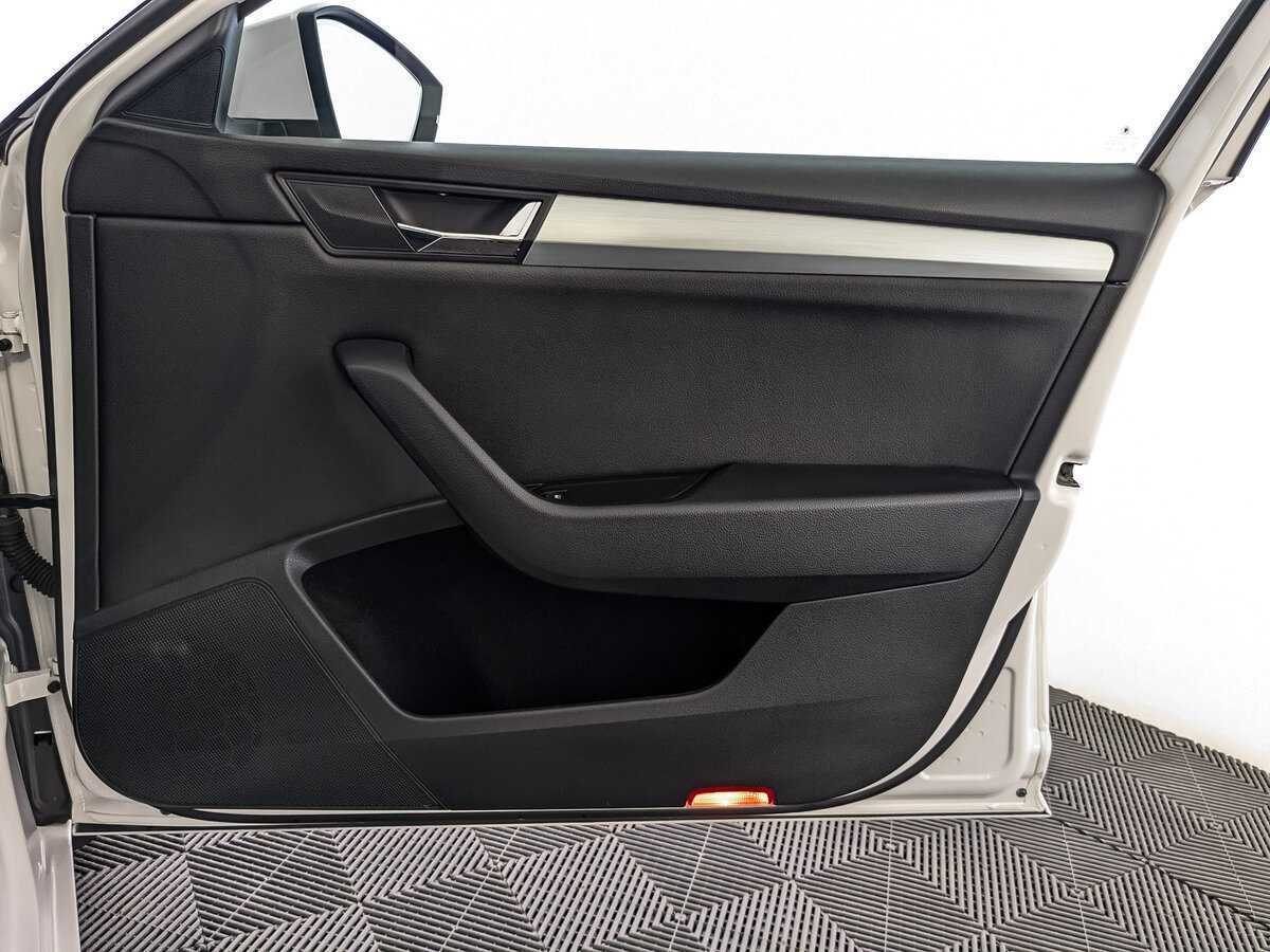 Шкода Суперб б/у, 2018, Роботизированная. Фото: #24