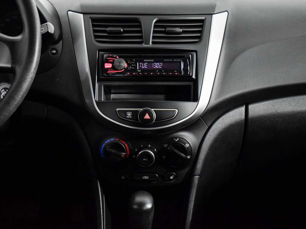 Хендай Солярис б/у, 2015, Автоматическая. Фото: #12