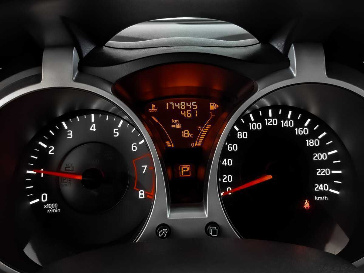 Ниссан Жук б/у, 2012, Вариатор. Фото: #13