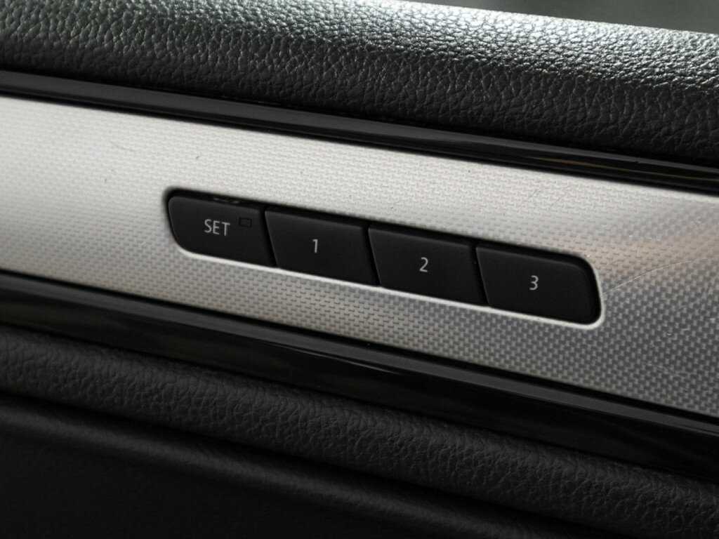 Фольксваген Туарег б/у, 2012, Автоматическая. Фото: #15