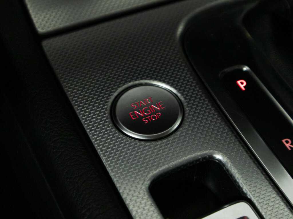 Фольксваген Туарег б/у, 2012, Автоматическая. Фото: #17