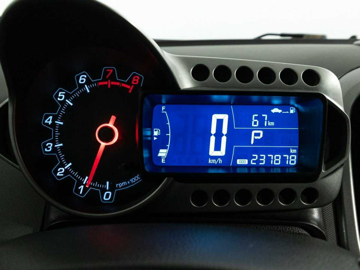 Шевроле Авео б/у, 2015, Автоматическая. Фото: #11