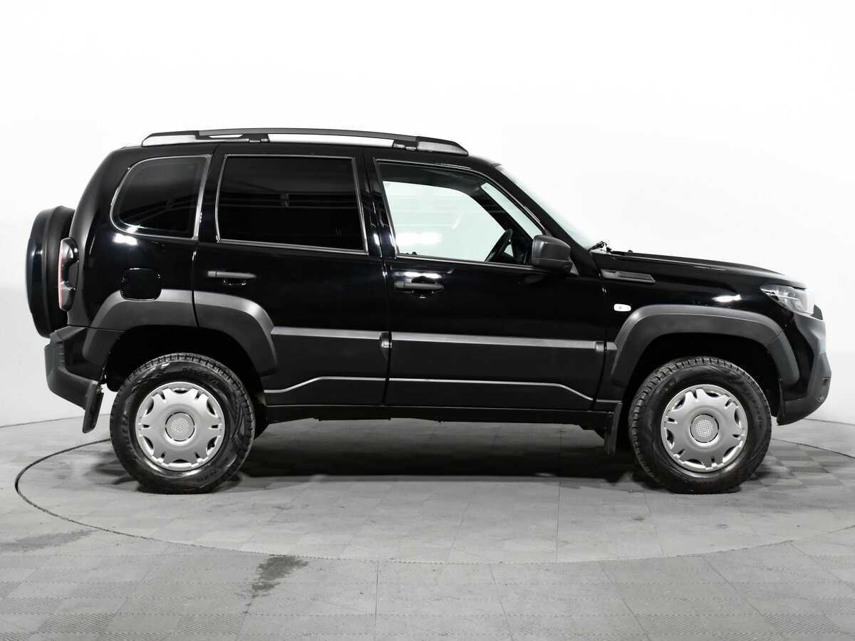 Лада (ВАЗ) Нива б/у, 2023, Механическая. Фото: #3