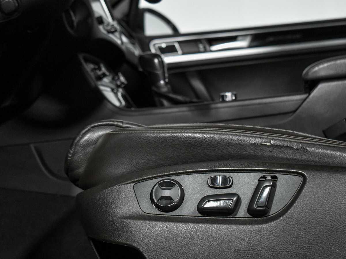 Фольксваген Туарег б/у, 2013, Автоматическая. Фото: #8