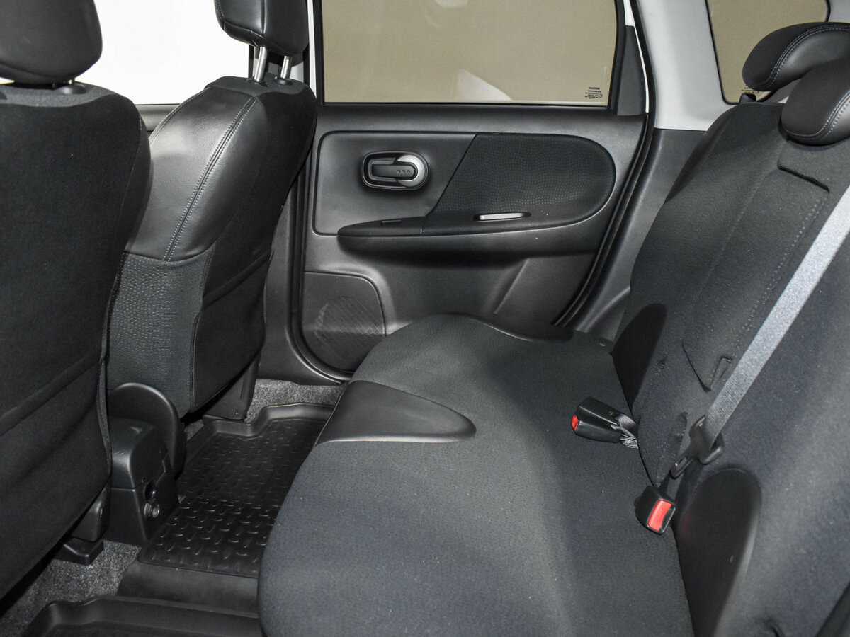 Ниссан Ноут б/у, 2013, Механическая. Фото: #9