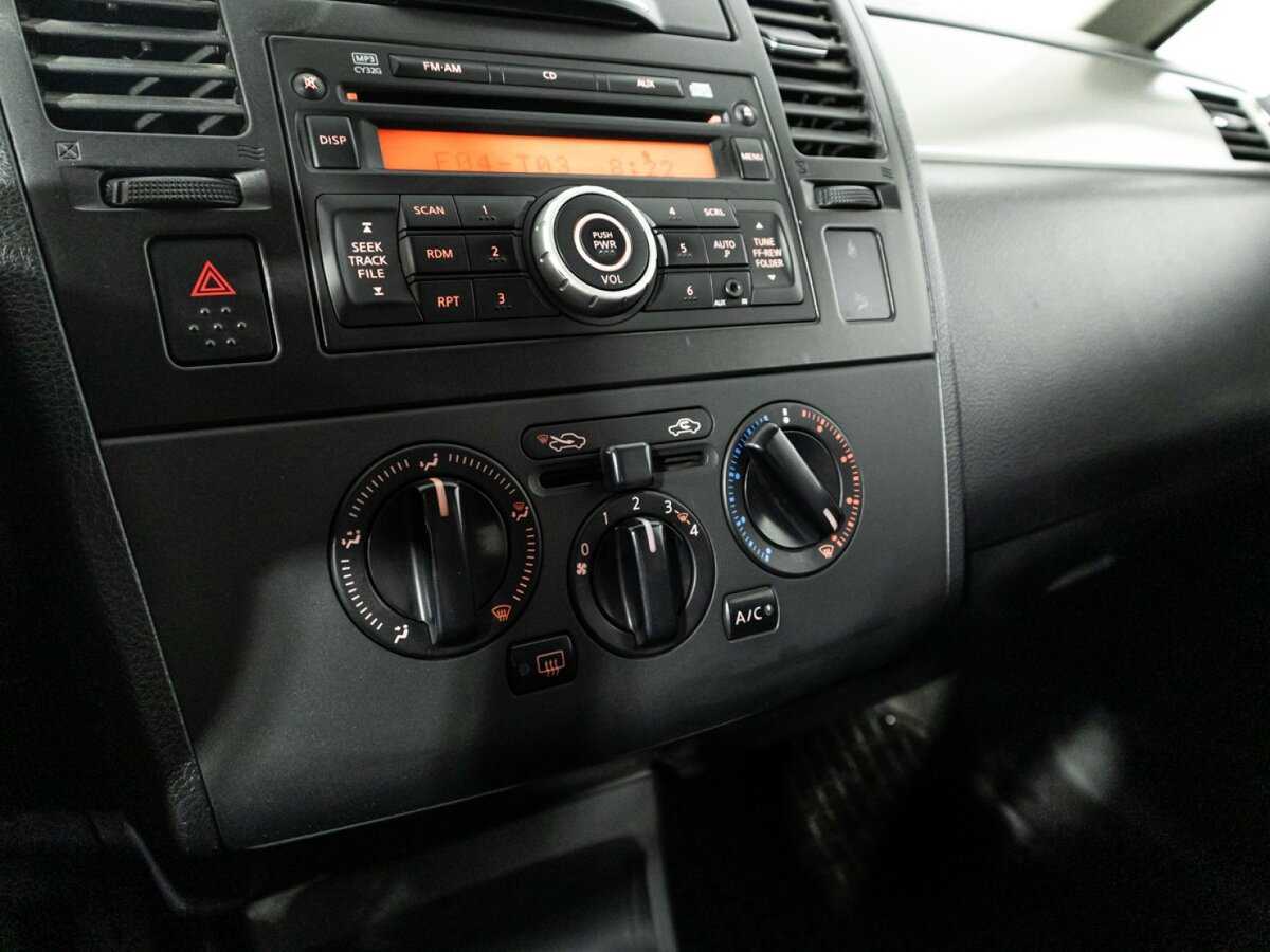 Ниссан Тиида б/у, 2013, Механическая. Фото: #14