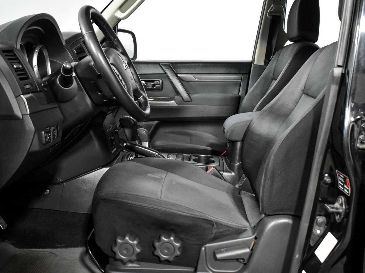 Митсубиши Паджеро б/у, 2013, Автоматическая. Фото: #8