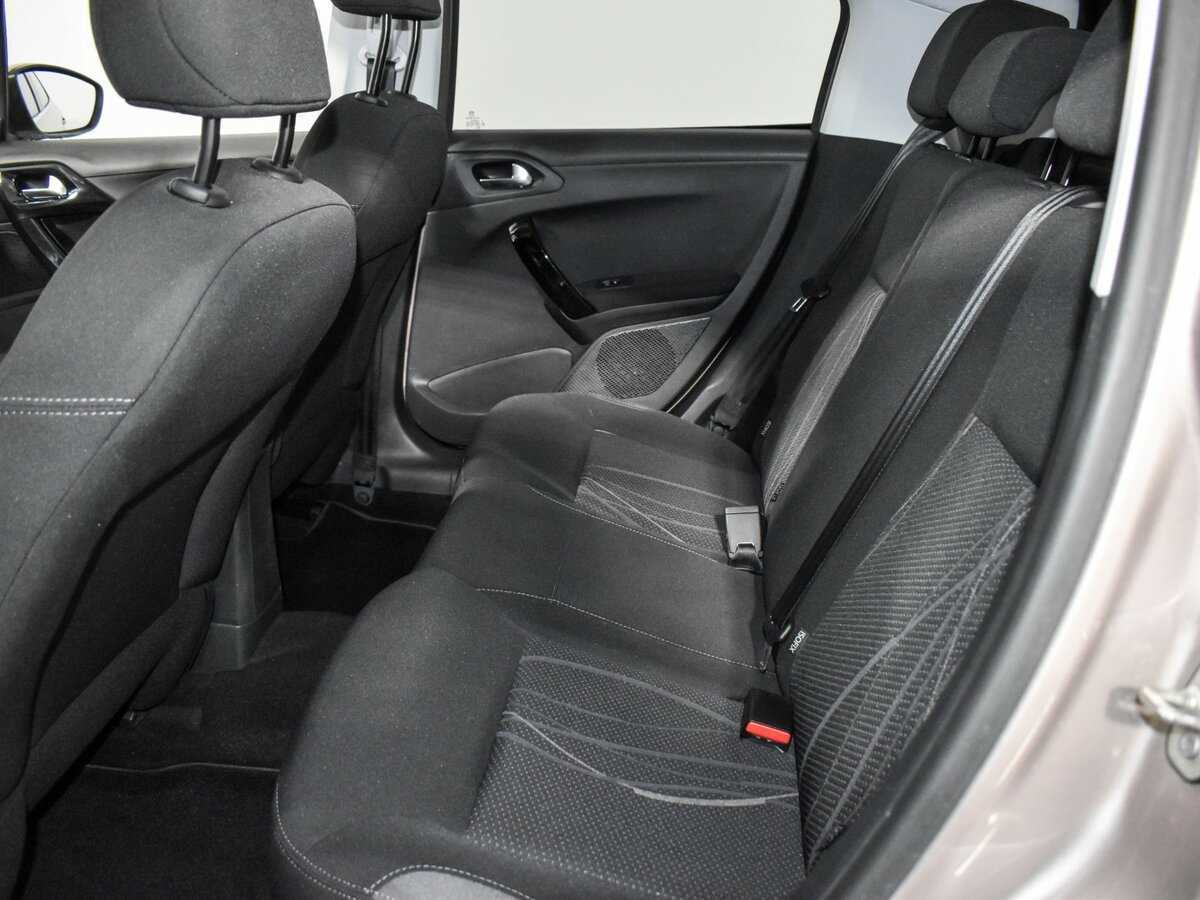 Пежо 208 б/у, 2014, Автоматическая. Фото: #10