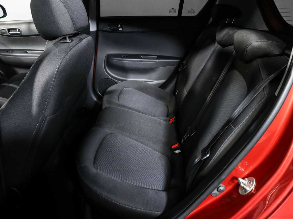 Хендай ай20 б/у, 2012, Автоматическая. Фото: #6