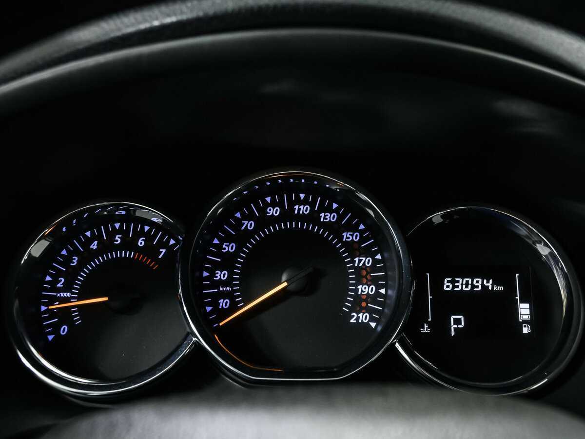 Рено Логан б/у, 2022, Автоматическая. Фото: #9