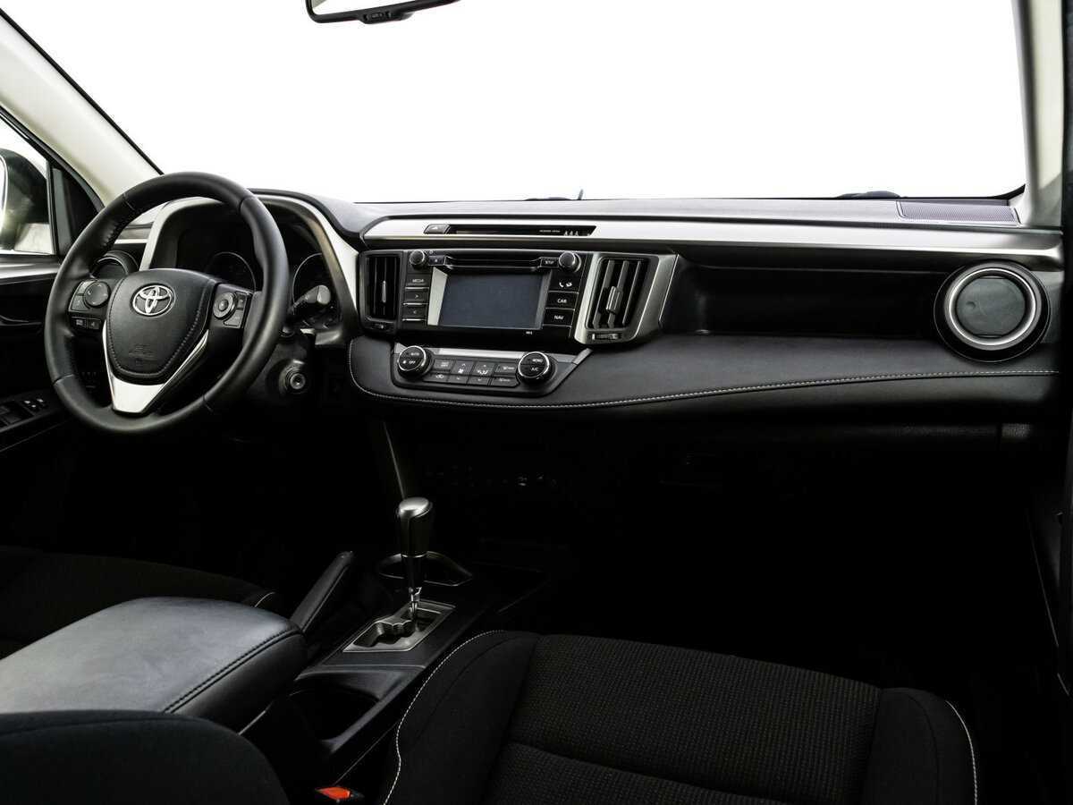 Тойота Рав4 б/у, 2015, Автоматическая. Фото: #6