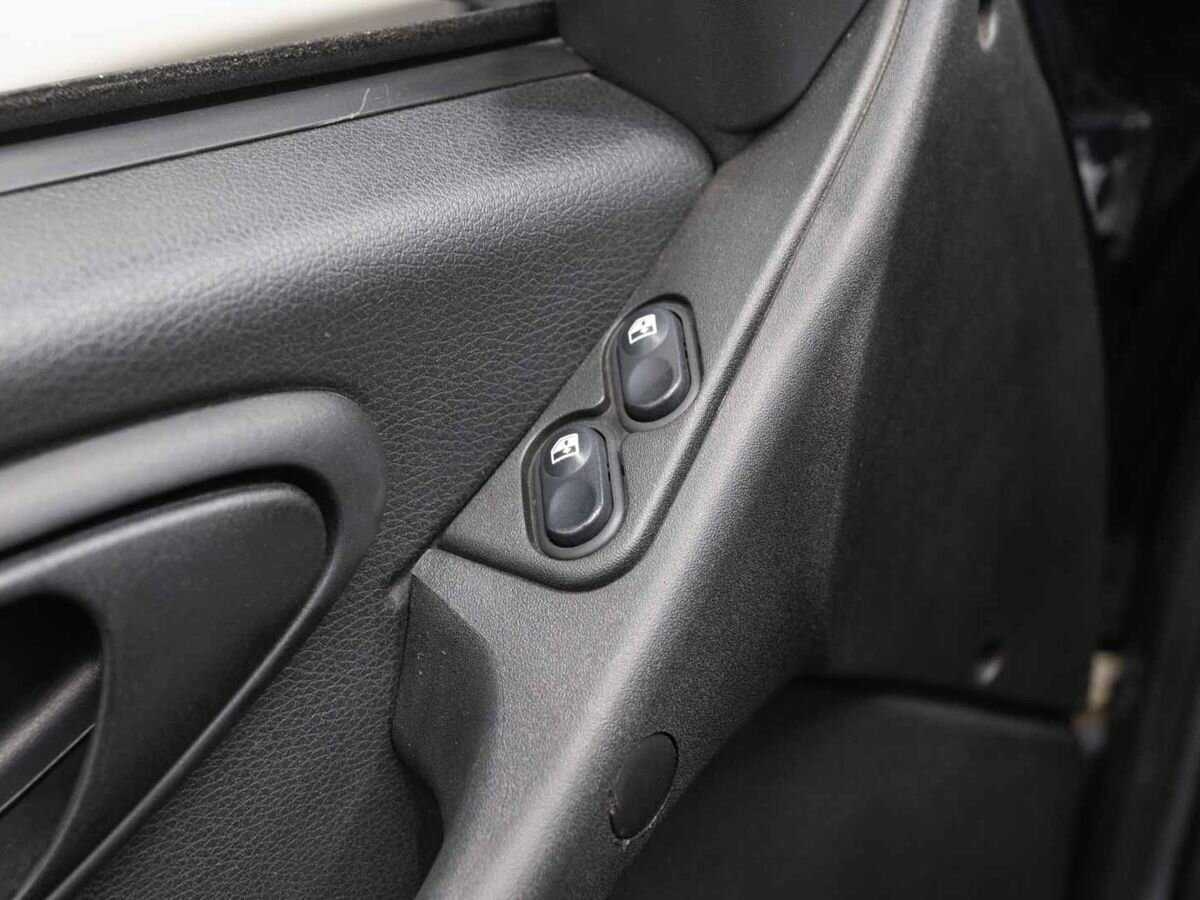 Шевроле Нива б/у, 2012, Механическая. Фото: #16