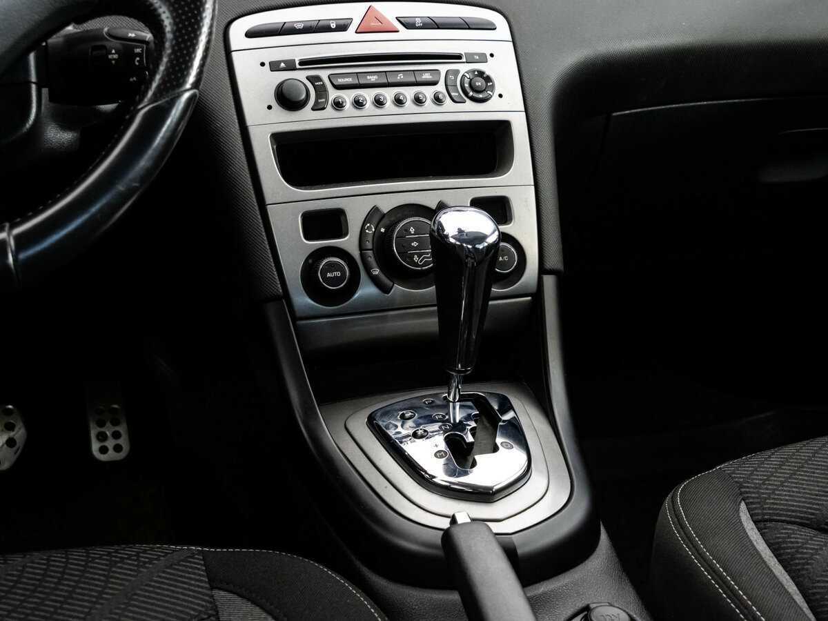 Пежо 408 б/у, 2016, Автоматическая. Фото: #9