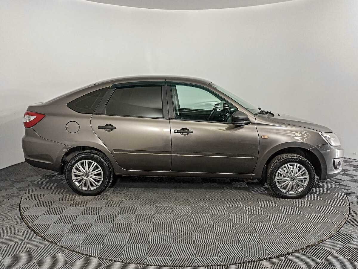 Лада (ВАЗ) Гранта б/у, 2016, Механическая. Фото: #3