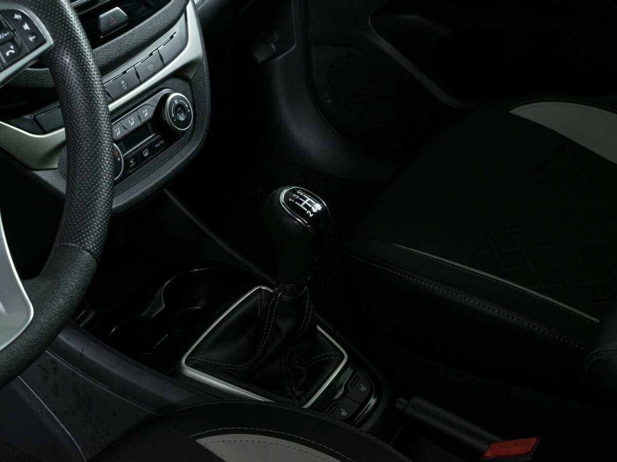 Лада (ВАЗ) Веста б/у, 2019, Механическая. Фото: #13