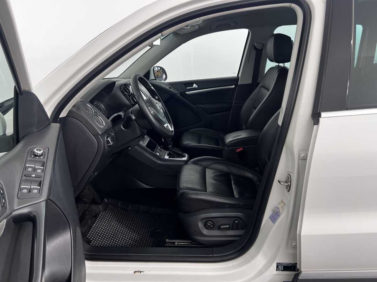 Фольксваген Тигуан б/у, 2013, Автоматическая. Фото: #15