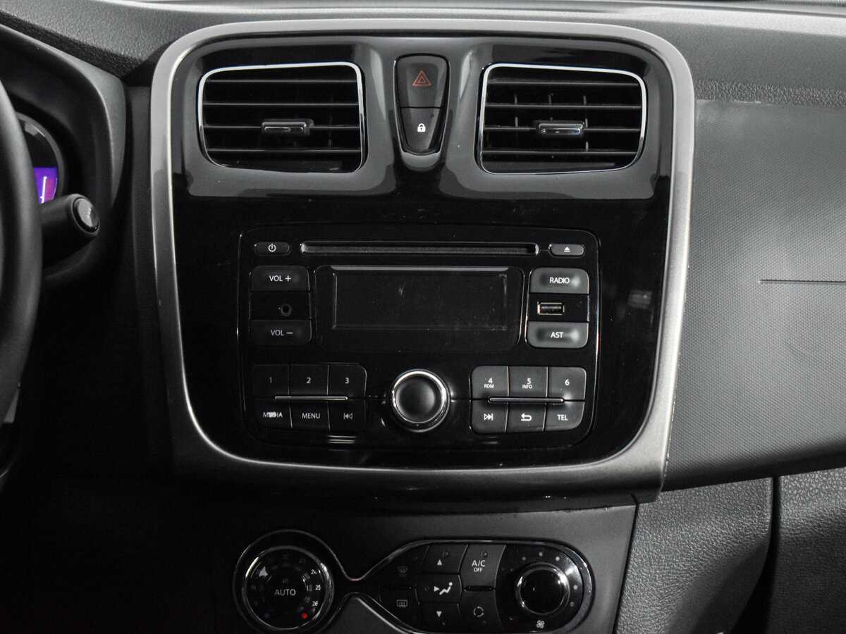 Рено Сандеро б/у, 2017, Автоматическая. Фото: #13