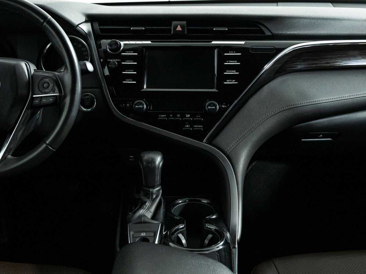 Тойота Камри б/у, 2018, Автоматическая. Фото: #11