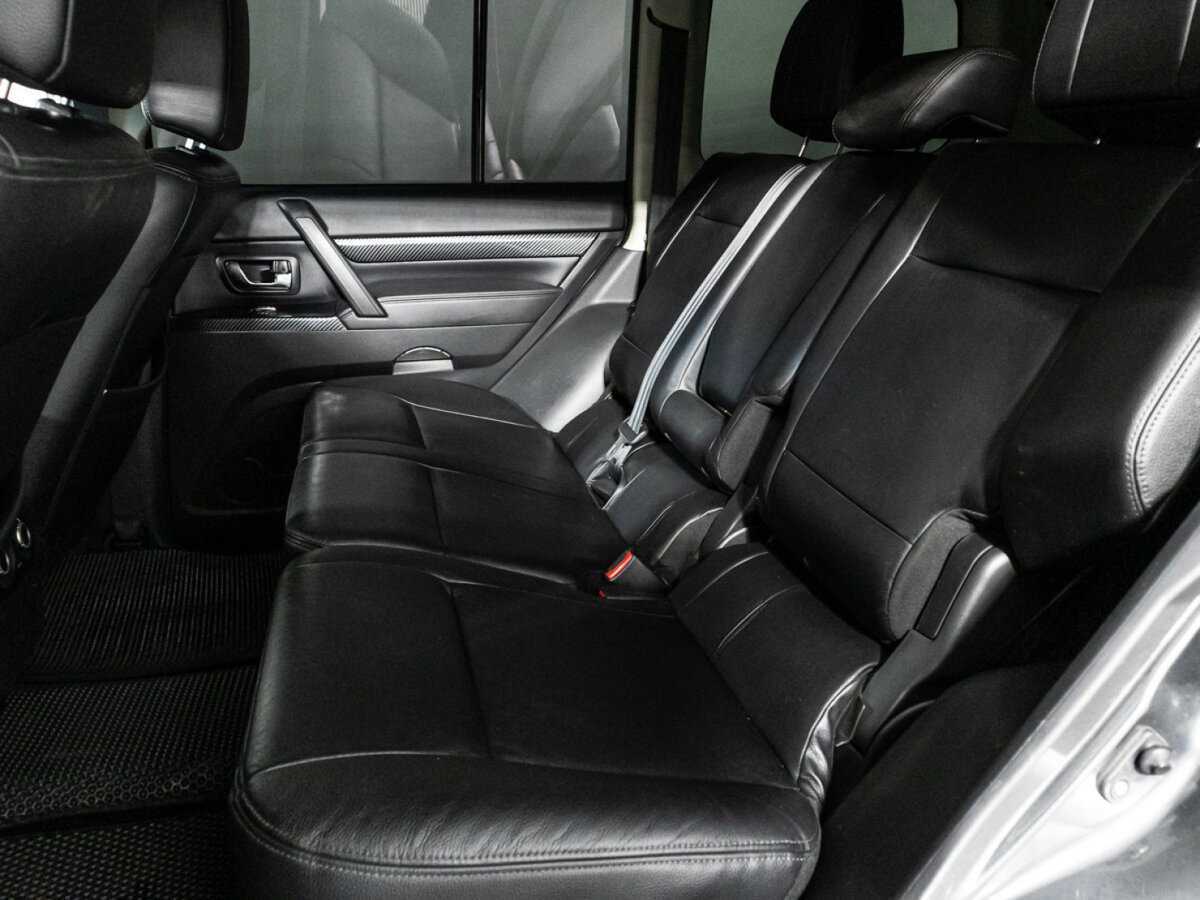 Митсубиши Паджеро б/у, 2014, Автоматическая. Фото: #9