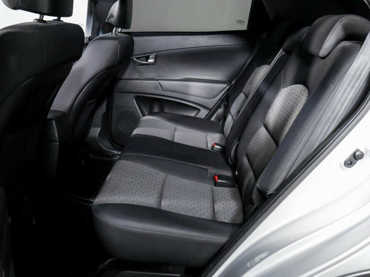 Сан-Ён Актион б/у, 2012, Механическая. Фото: #9