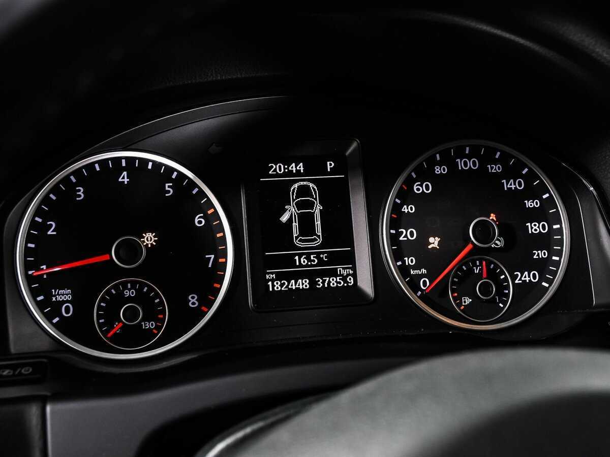 Фольксваген Тигуан б/у, 2014, Роботизированная. Фото: #9