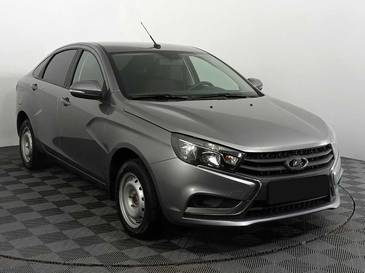 Лада (ВАЗ) Веста б/у, 2018, Механическая. Фото: #2