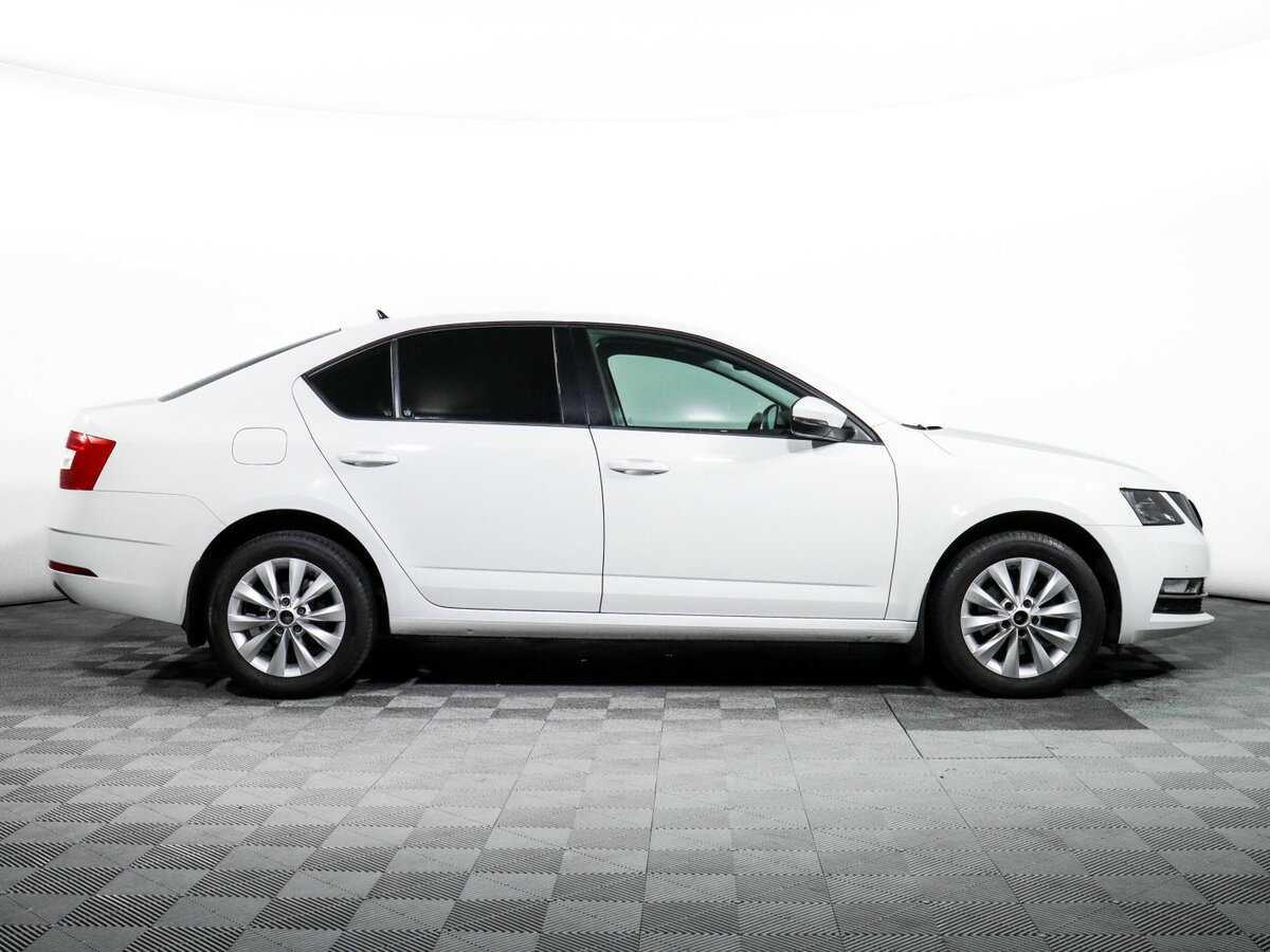 Шкода Октавия б/у, 2019, Роботизированная. Фото: #3