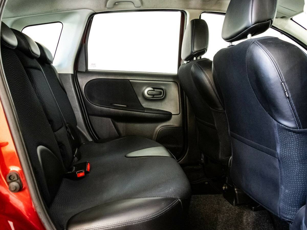 Ниссан Ноут б/у, 2013, Автоматическая. Фото: #11