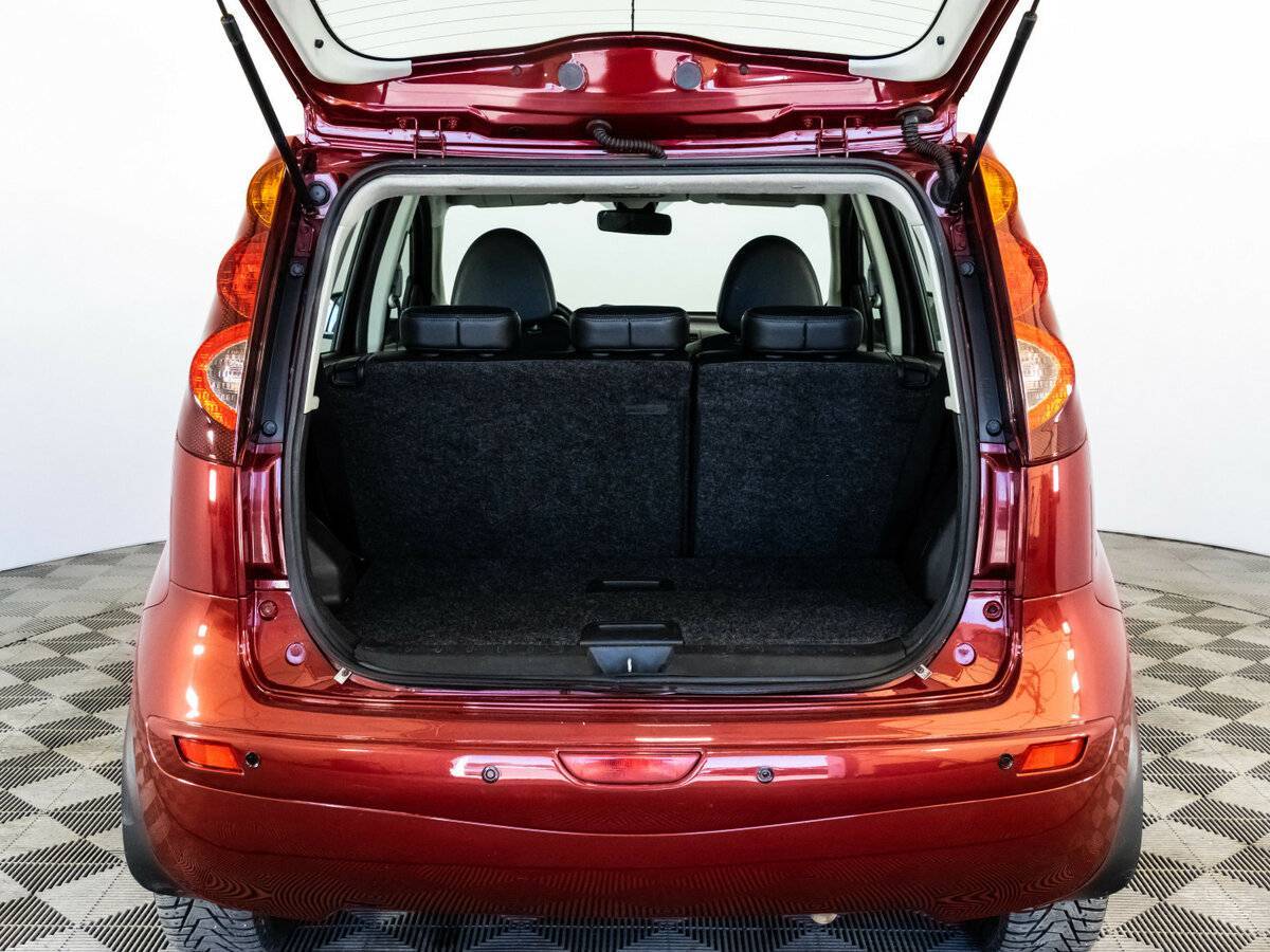 Ниссан Ноут б/у, 2013, Автоматическая. Фото: #12