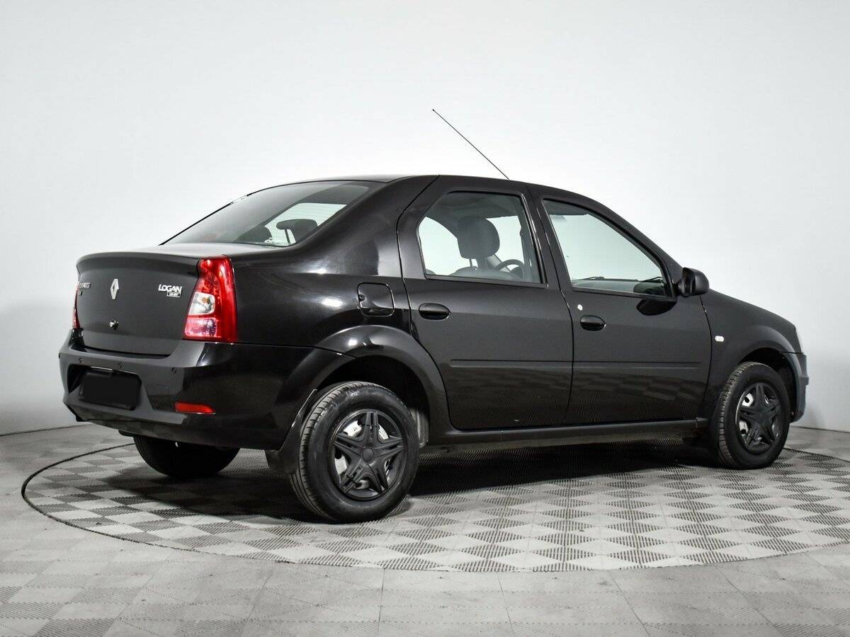 Рено Логан б/у, 2015, Автоматическая. Фото: #4
