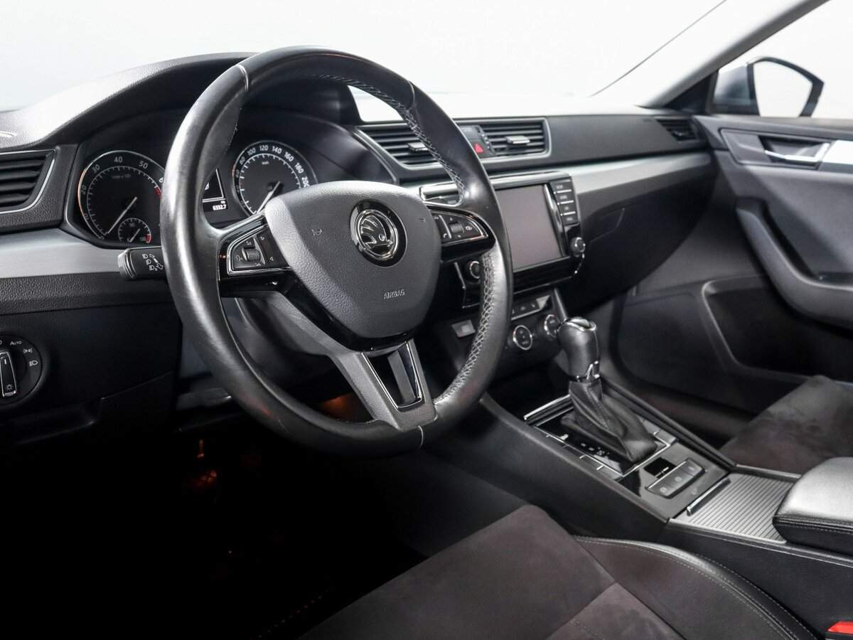 Шкода Суперб б/у, 2017, Роботизированная. Фото: #10