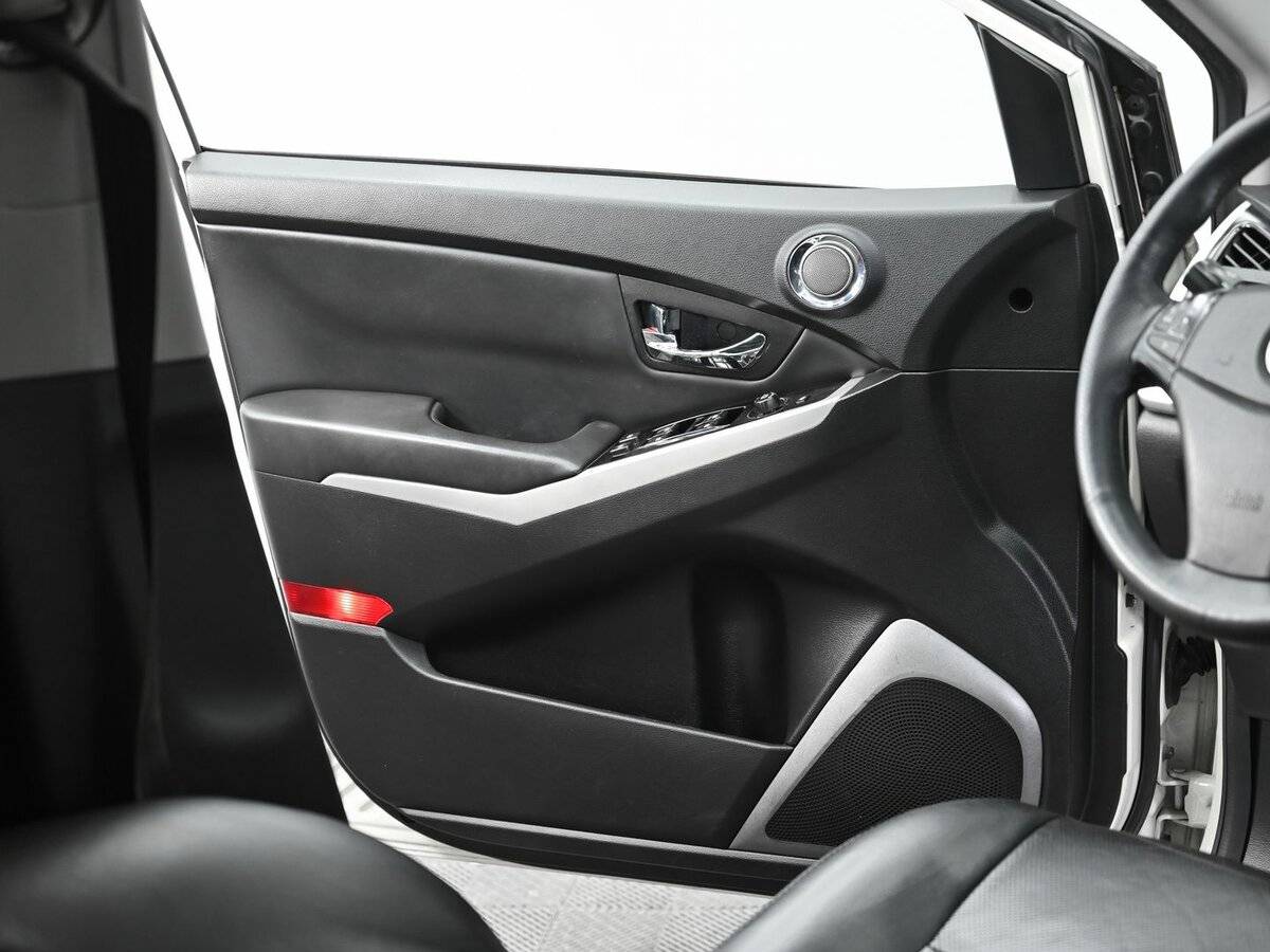 Сан-Ён Актион б/у, 2014, Автоматическая. Фото: #4