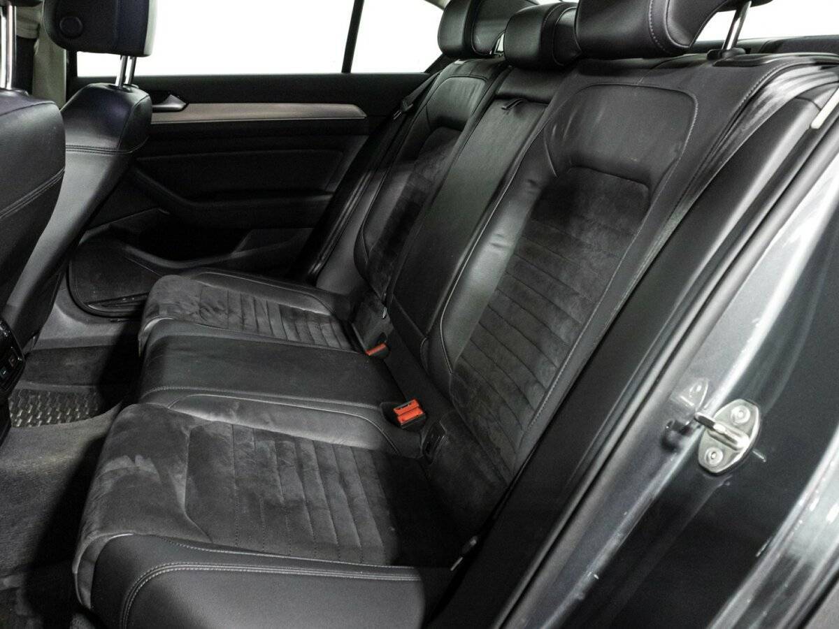 Фольксваген Пассат б/у, 2017, Роботизированная. Фото: #9