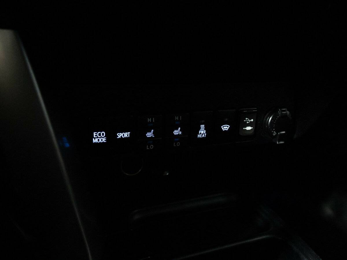 Тойота Рав4 б/у, 2018, Автоматическая. Фото: #18