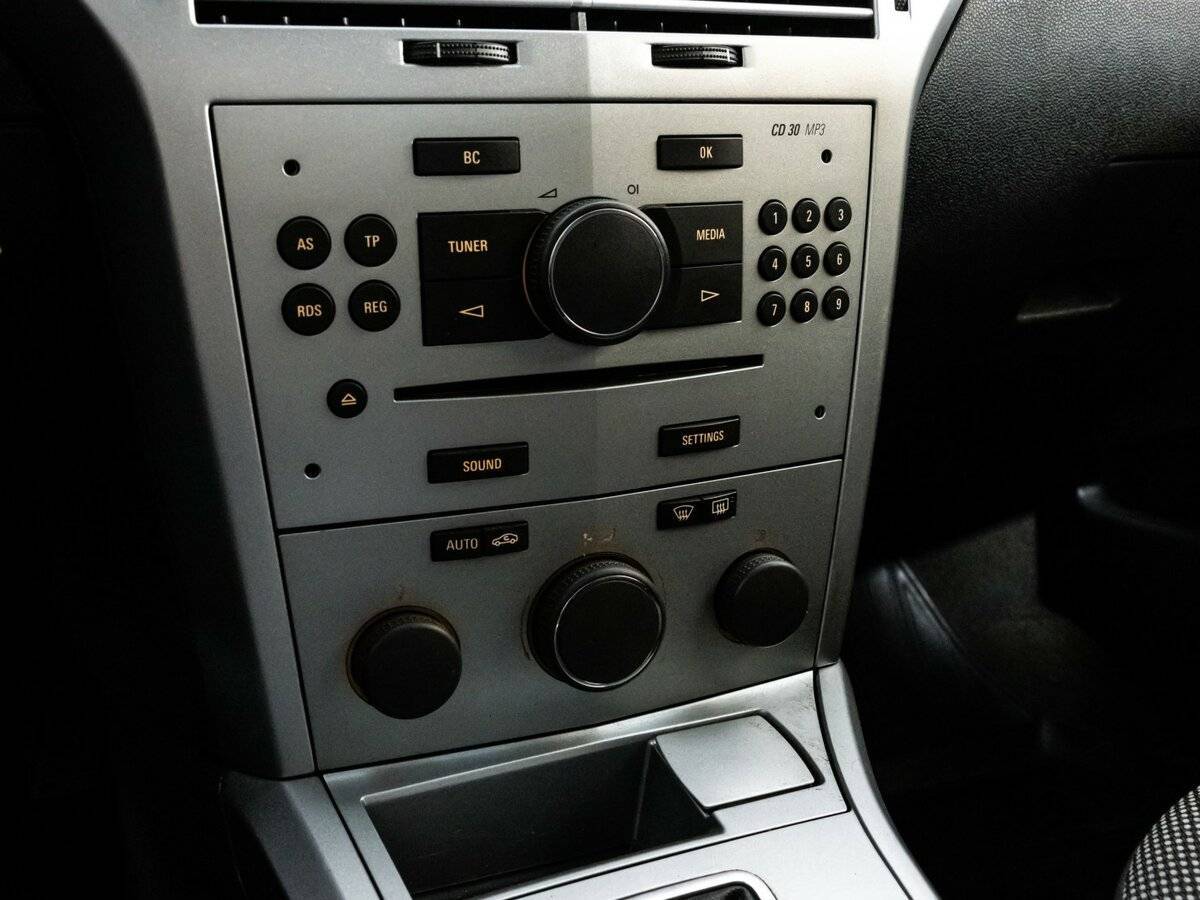 Опель Астра б/у, 2014, Автоматическая. Фото: #14