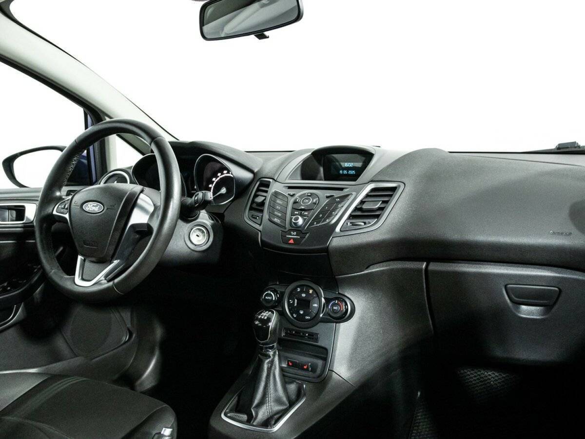 Форд Фиеста б/у, 2015, Механическая. Фото: #8