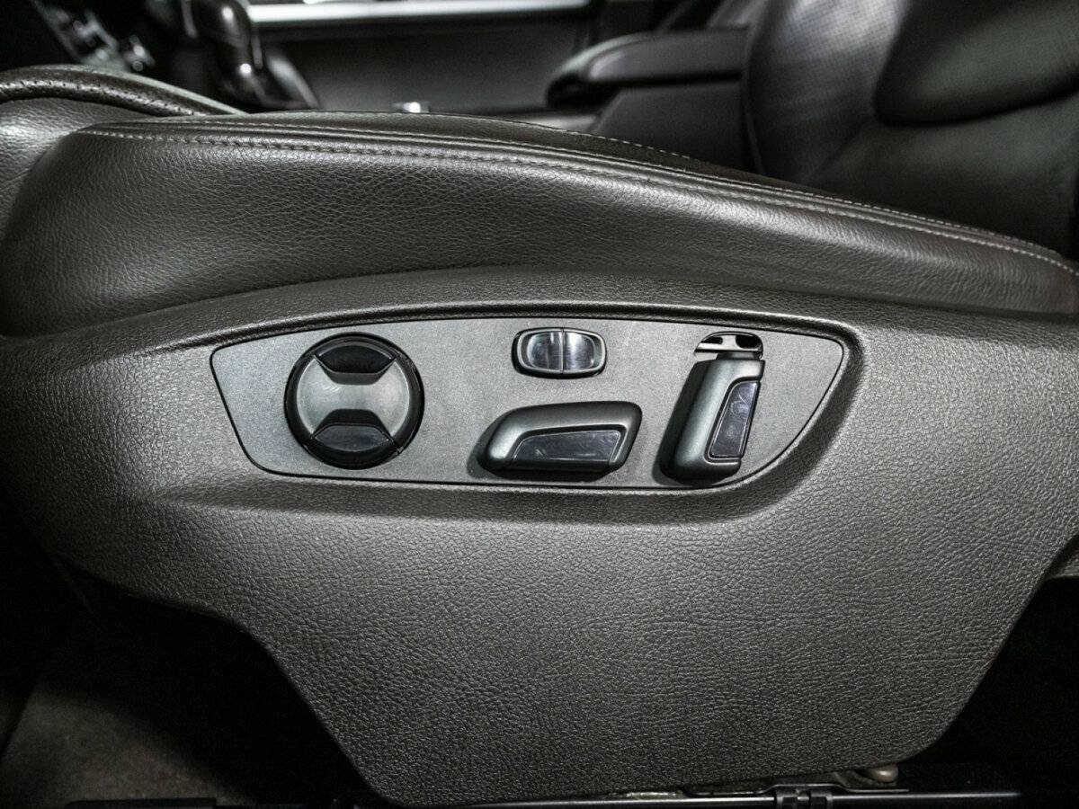 Фольксваген Туарег б/у, 2013, Автоматическая. Фото: #16