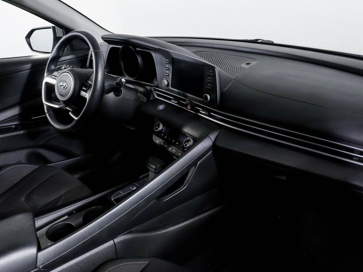 Хендай Елантра б/у, 2021, Автоматическая. Фото: #4