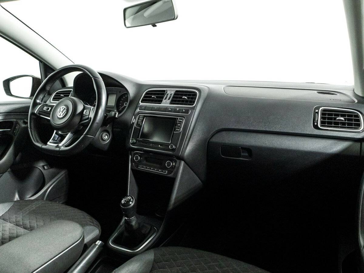 Фольксваген Поло б/у, 2018, Механическая. Фото: #8