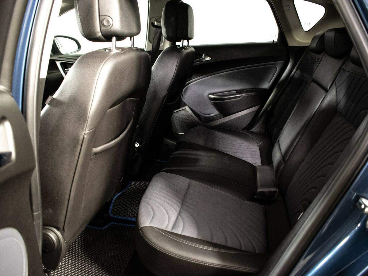 Опель Астра б/у, 2013, Автоматическая. Фото: #7