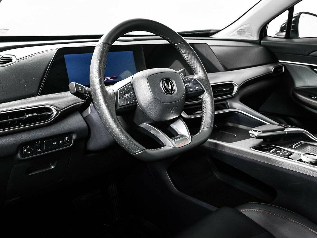 Чанган УНИ-Т б/у, 2023, Роботизированная. Фото: #12