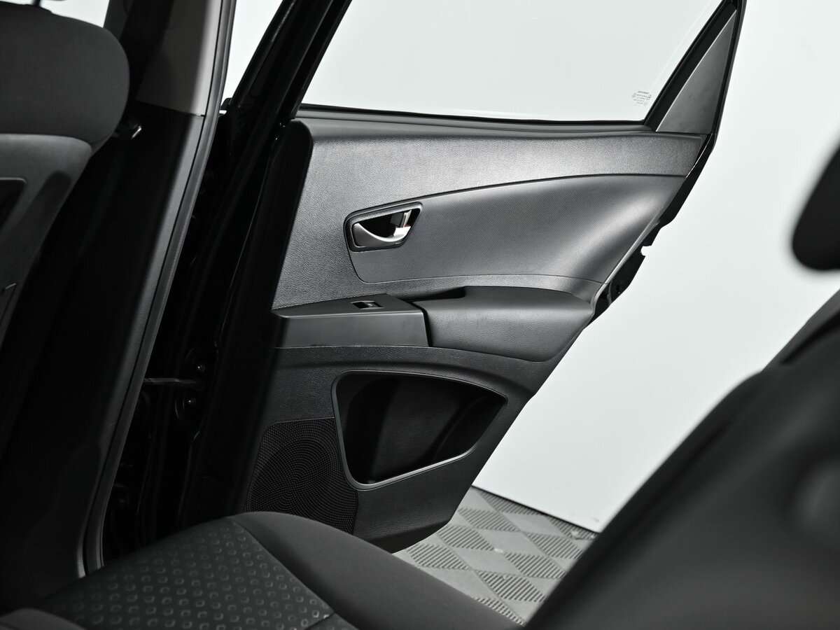 Сан-Ён Актион б/у, 2013, Автоматическая. Фото: #15