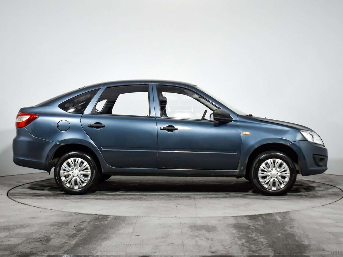 Лада (ВАЗ) Гранта б/у, 2014, Механическая. Фото: #3