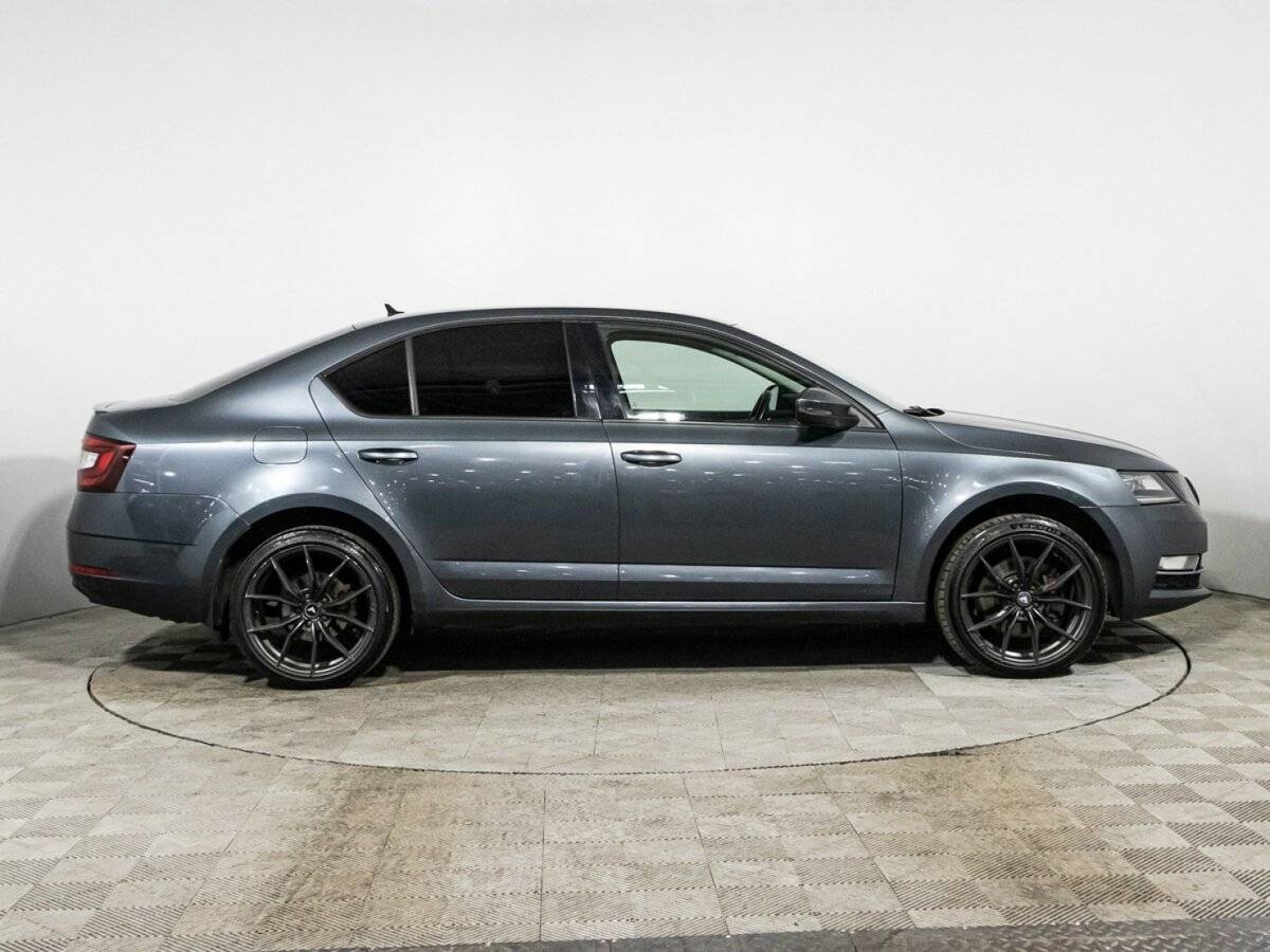 Шкода Октавия б/у, 2018, Роботизированная. Фото: #3