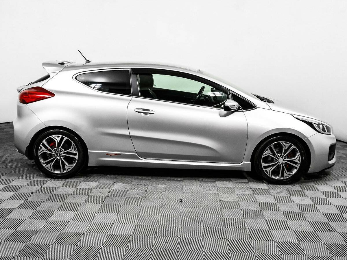 Киа Сид ГТ б/у, 2015, Механическая. Фото: #3