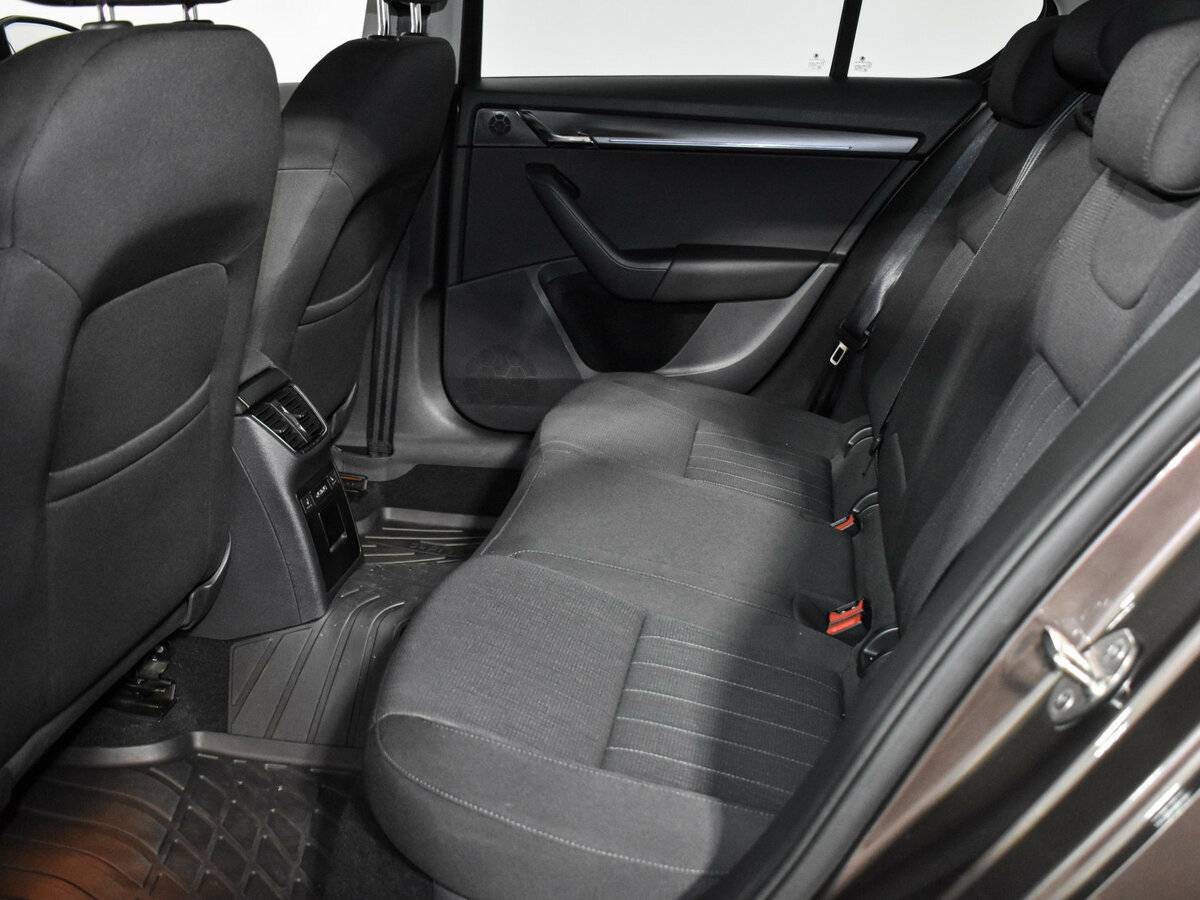 Шкода Октавия б/у, 2019, Роботизированная. Фото: #10