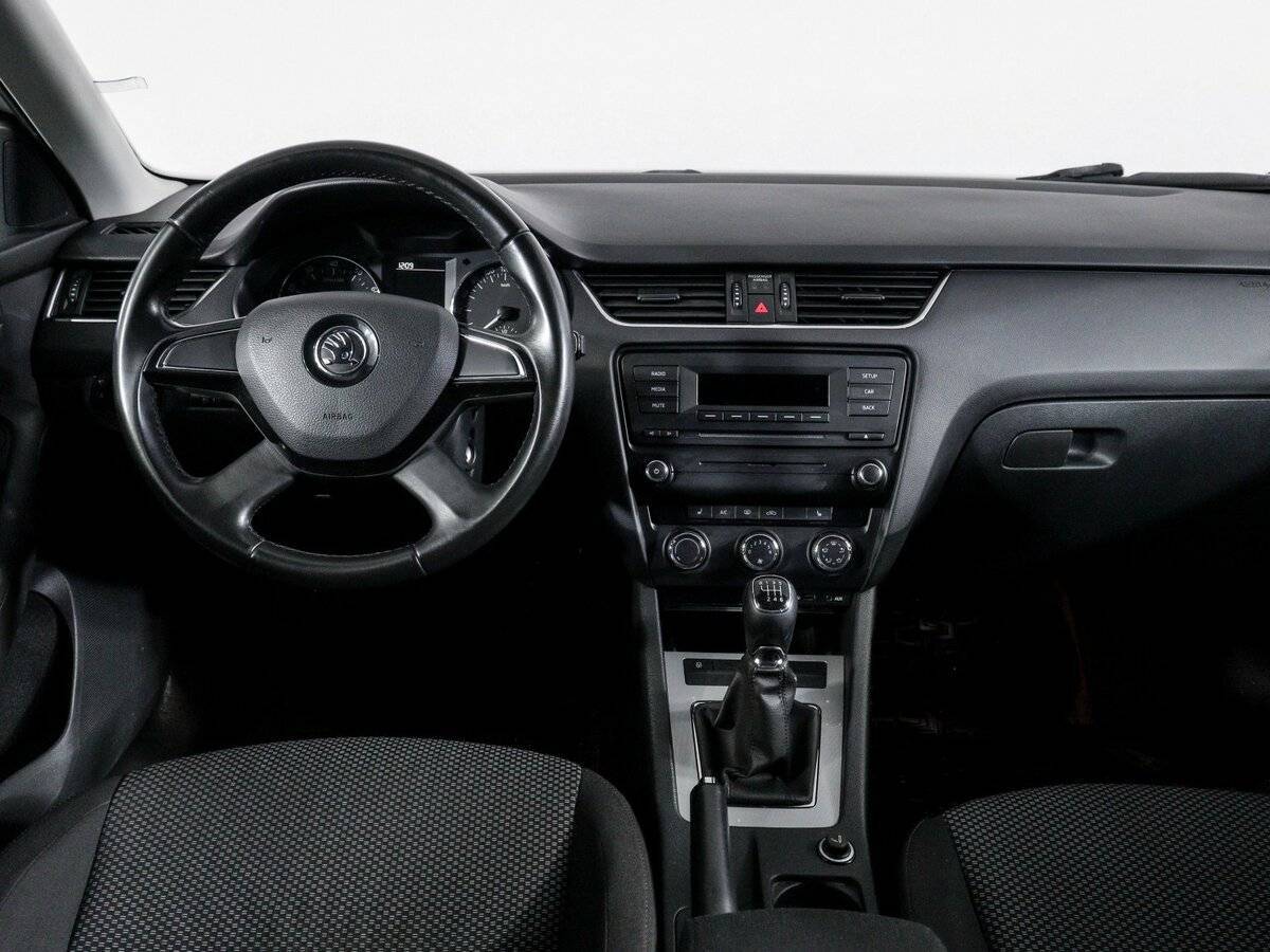 Шкода Октавия б/у, 2014, Механическая. Фото: #11