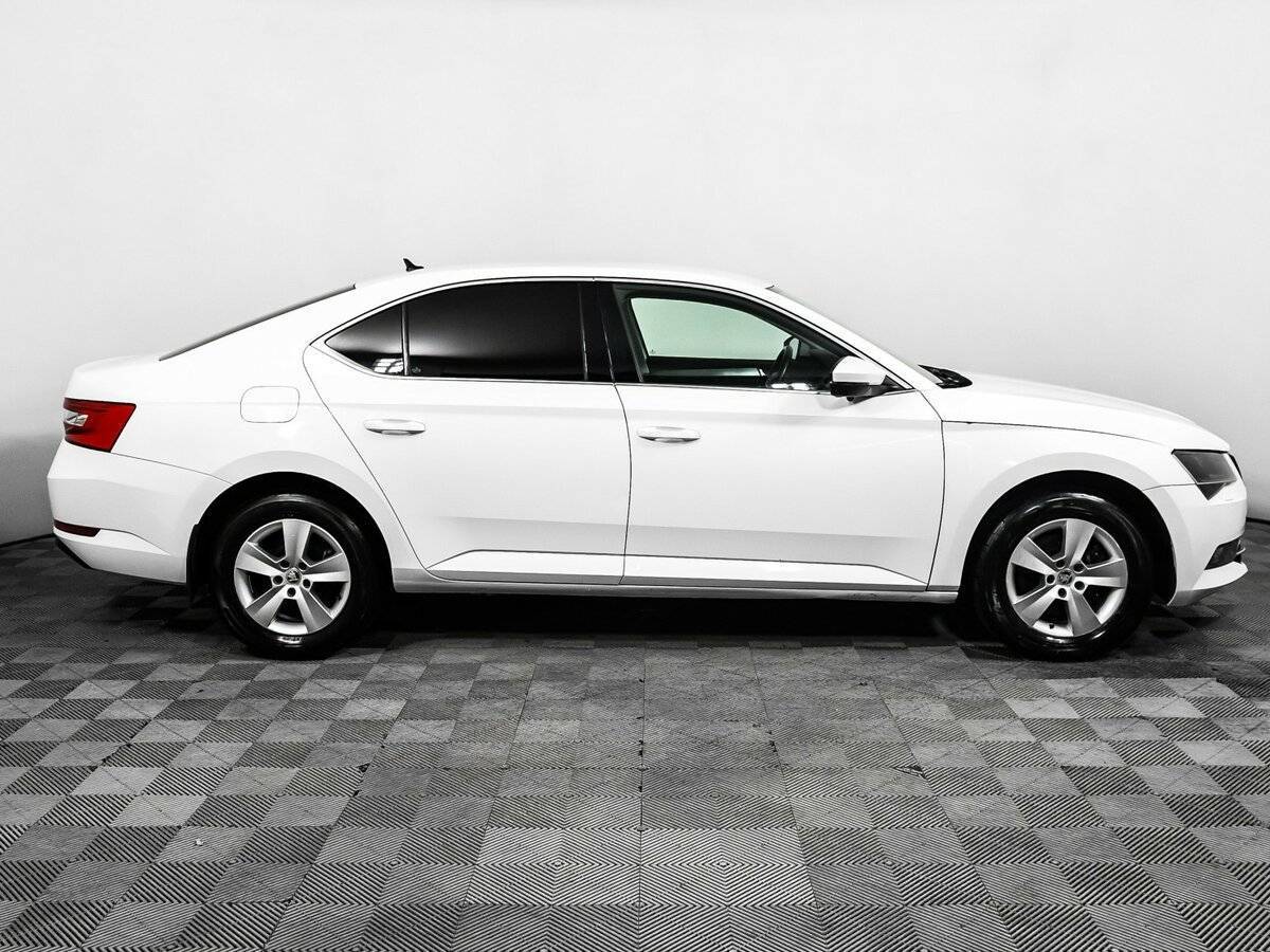 Шкода Суперб б/у, 2016, Роботизированная. Фото: #3