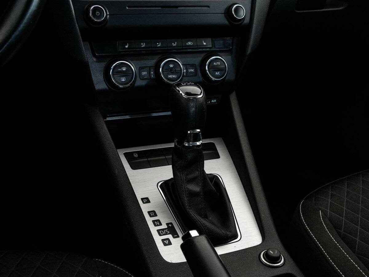 Шкода Октавия б/у, 2016, Роботизированная. Фото: #10